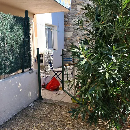 Superbe Avec Parking Gratuit Et Coin Exterieur Apartment Biguglia (Corsica)