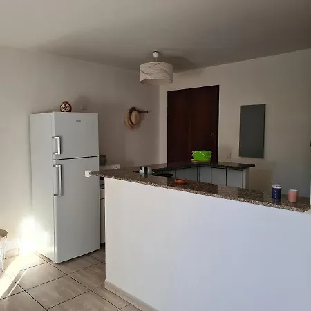 Apartment Superbe Avec Parking Gratuit Et Coin Exterieur Biguglia (Corsica)